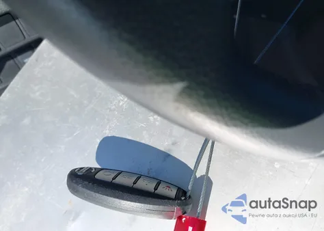 2017 Nissan Rogue Sv z USA, uszkodzony, nr VIN KNMAT2MT4HP613334